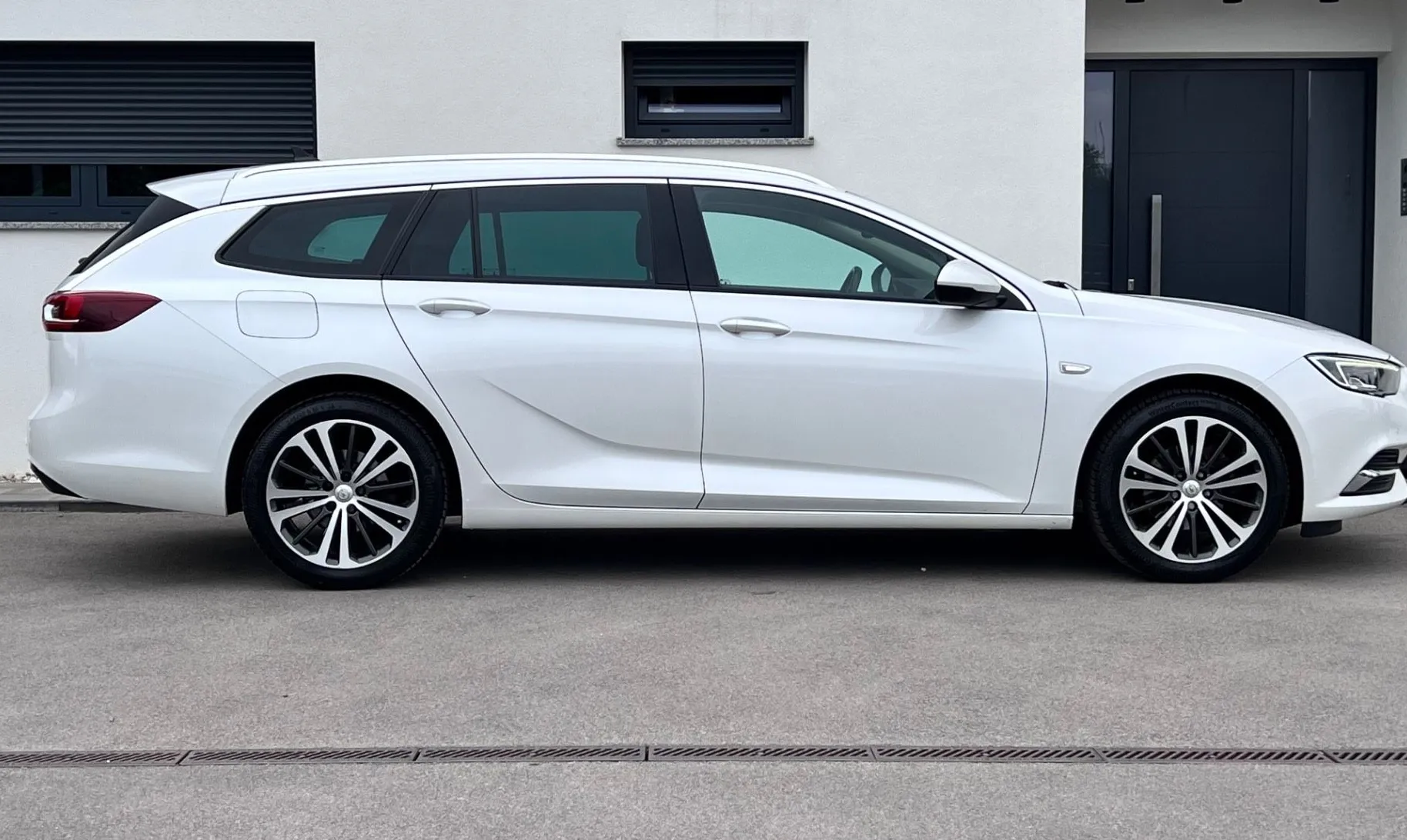 Zunanja slika - Opel Insignia - Sports Tourer 1.5 Turbo+1.LAST+SLO+ALU+NAVI... - 5