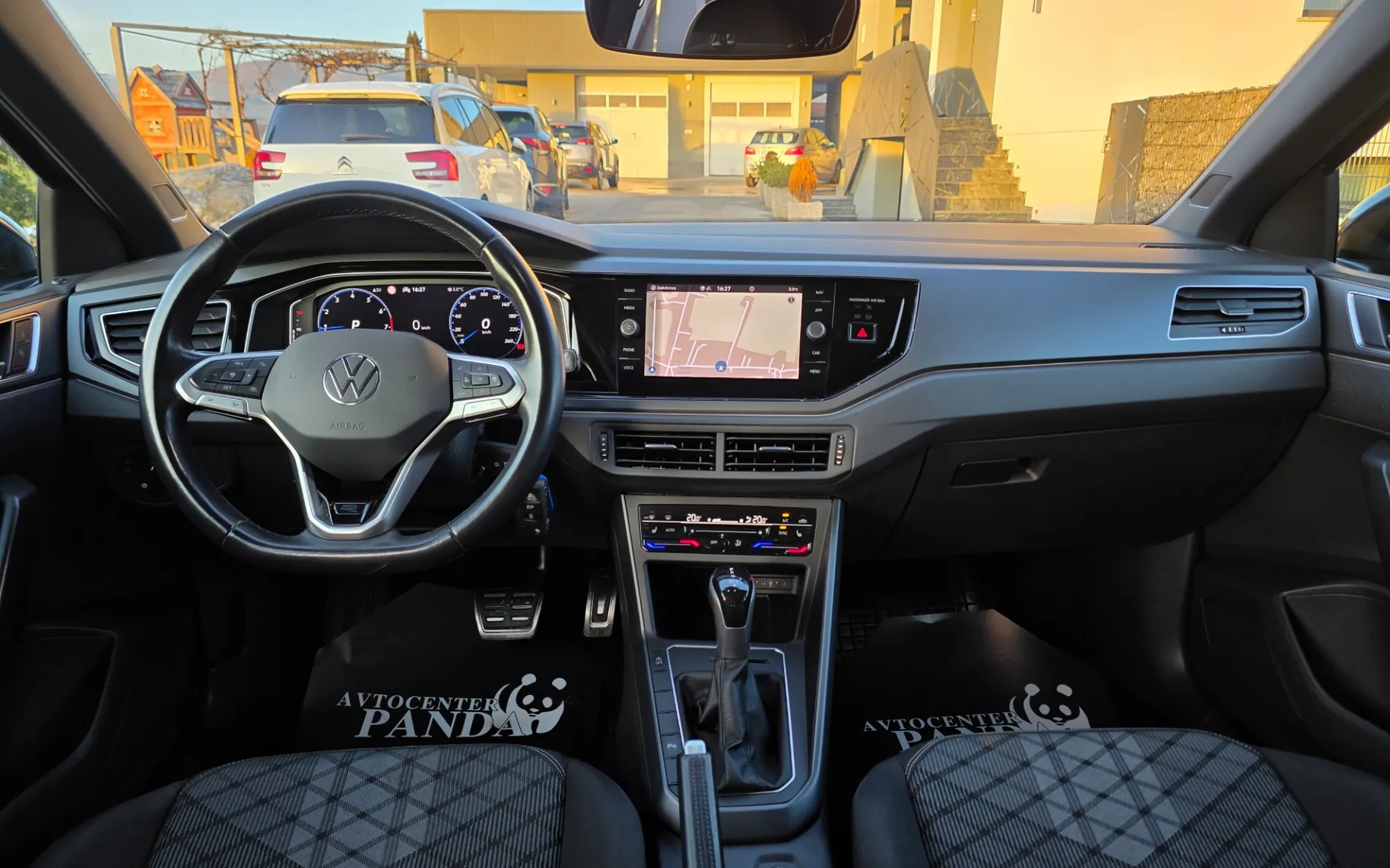 Zunanja slika - Volkswagen Taigo - 1,0 TSI R Line DSG - 9