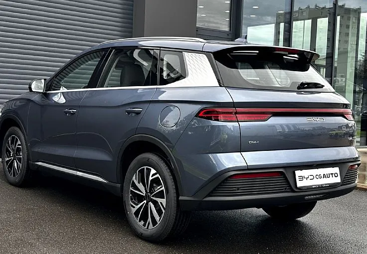 Zunanja slika - BYD Sealion 5 - DM i COMFORT PHEV - skupni doseg 992 km - 7