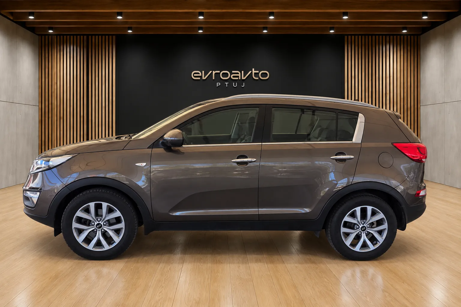 Zunanja slika - KIA Sportage - 2WD 1.7 CRDi Brez pologa do 7 let-Slov.poreklo - 3