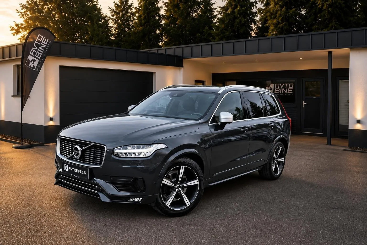 Zunanja slika - Volvo XC90 - D5 AWD R-DESIGN•ZRAČNO•KLJUKA•LED•VIRTUAL•NAVI•360 - 3