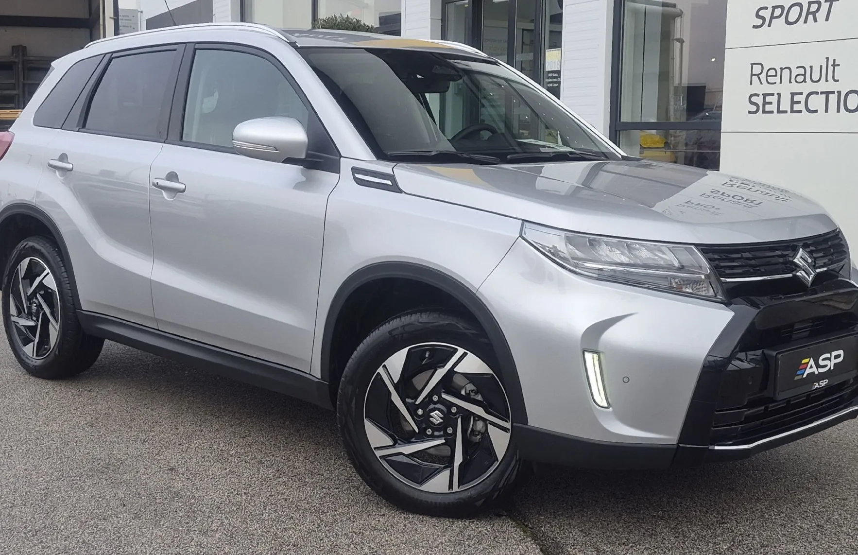 Zunanja slika - Suzuki Vitara - 1.4 Boosterjet AllGrip Hibrid Elegance - 1
