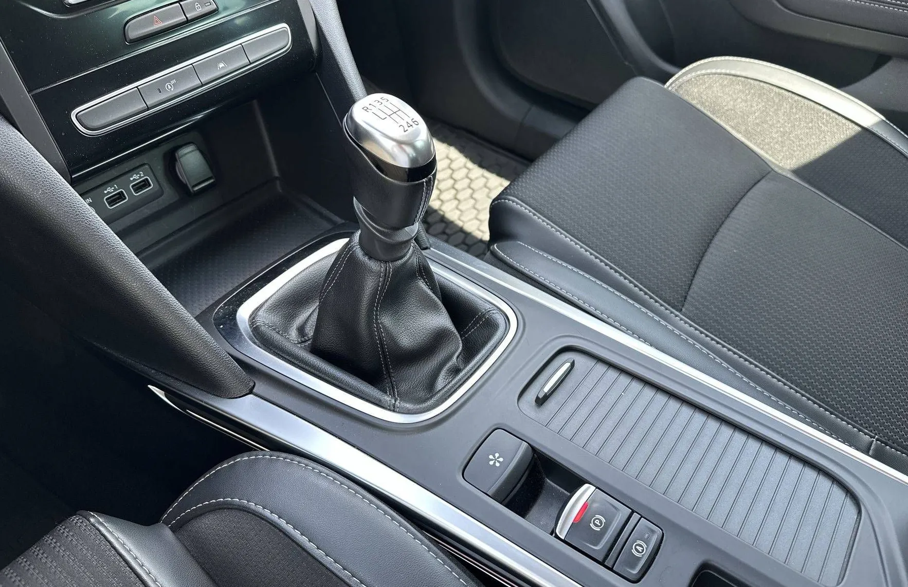 Zunanja slika - Renault Mégane - Megane 1.5 Grandtour Blue dCi 115 Techno... - 20