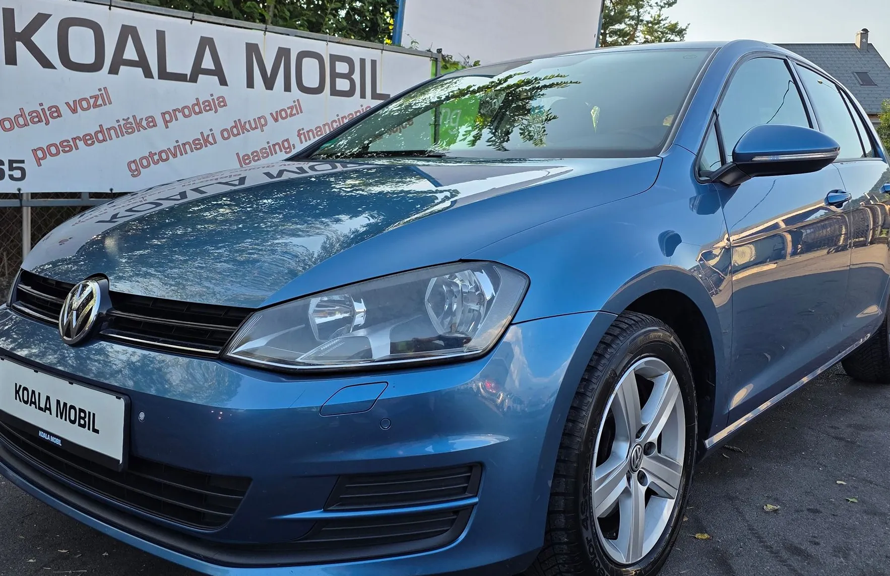 Zunanja slika - Volkswagen Golf - 2.0 TDI BMT HIGHLINE DSG GRETJE SEDEŽEV-ALU-PDC - 20
