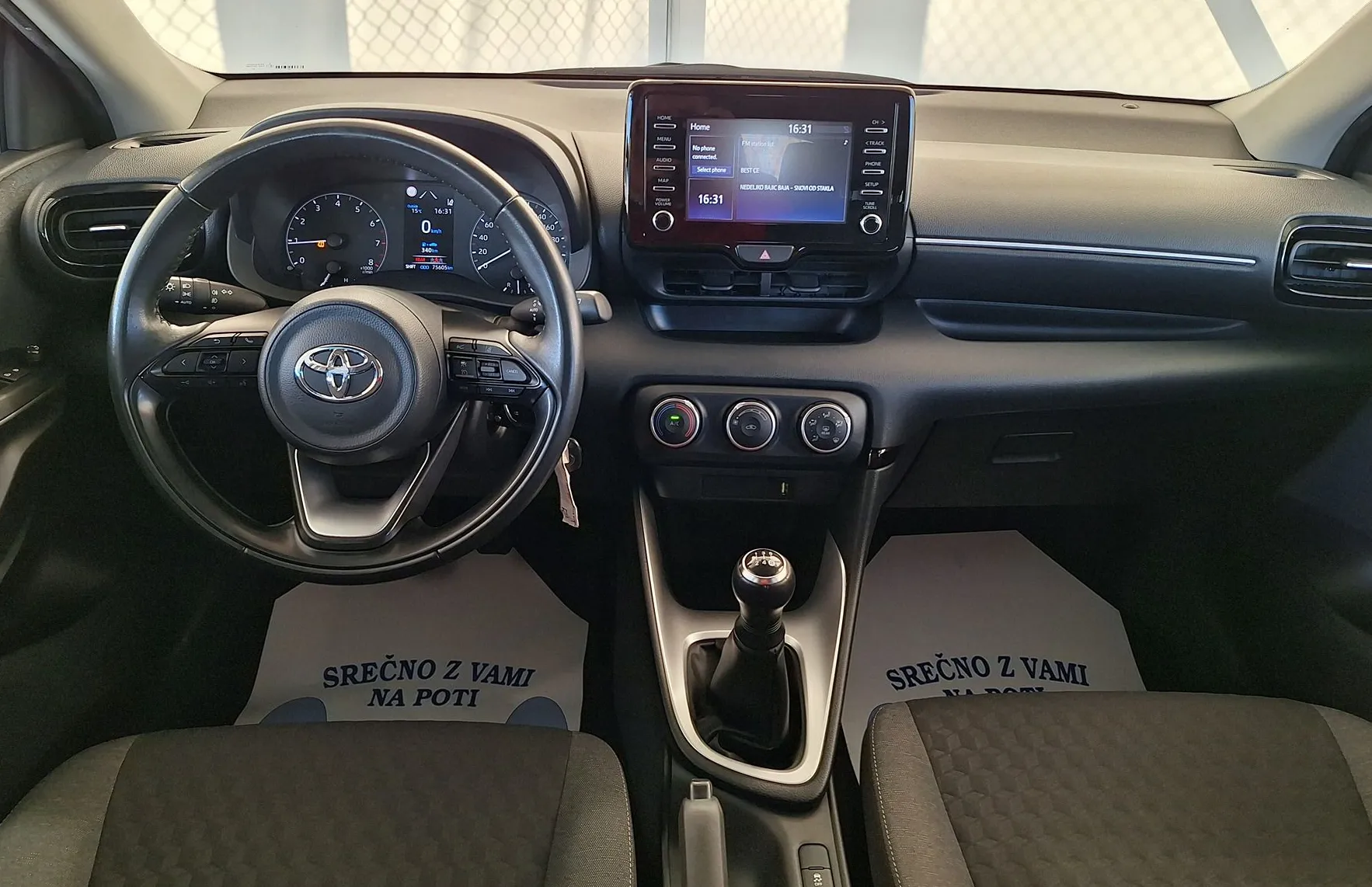 Zunanja slika - Toyota Yaris - 1.0 VVT-i Stella - 10