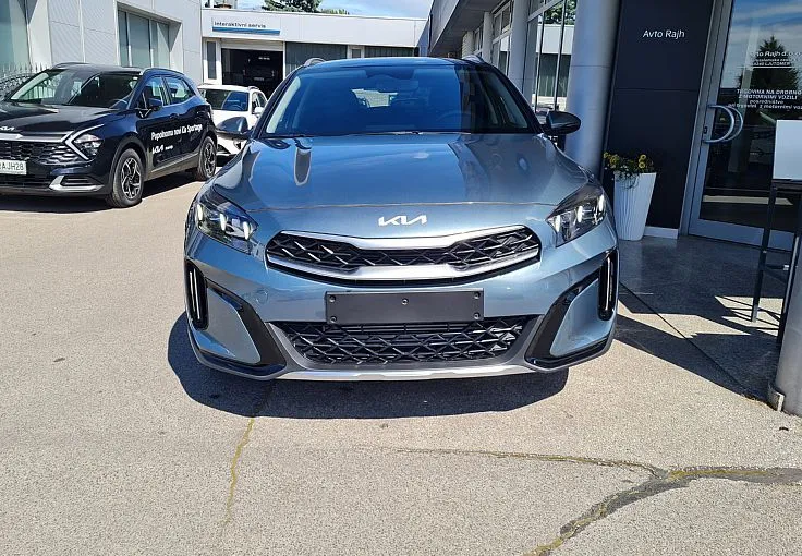 Zunanja slika - KIA XCeed - 1.0 T-GDi EX Way ISG. M T 85 kW - 3