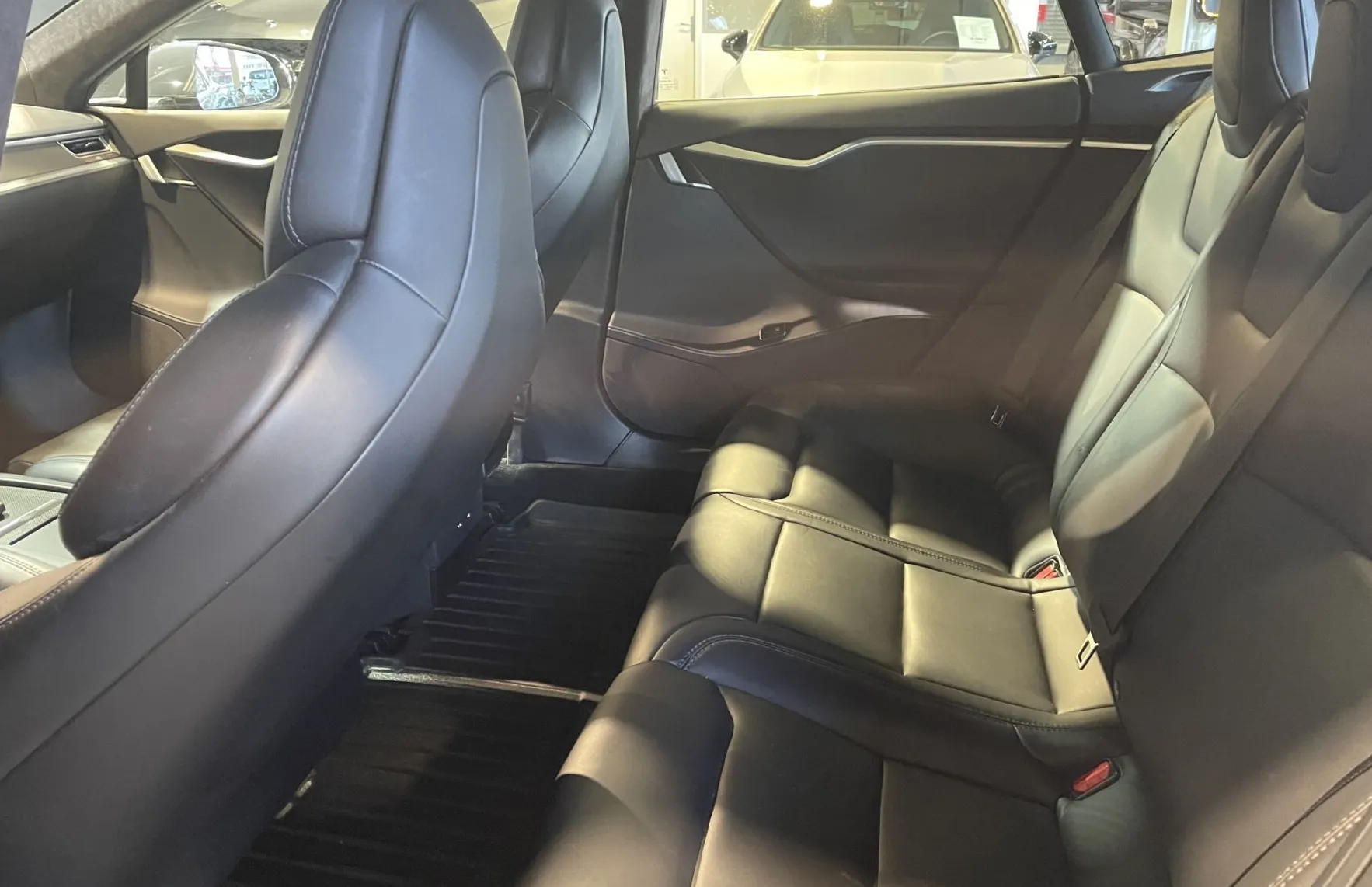 Zunanja slika - Tesla Model S - -PANO-HEADUP-KEYLESS-SAMO 95.000KM - 14