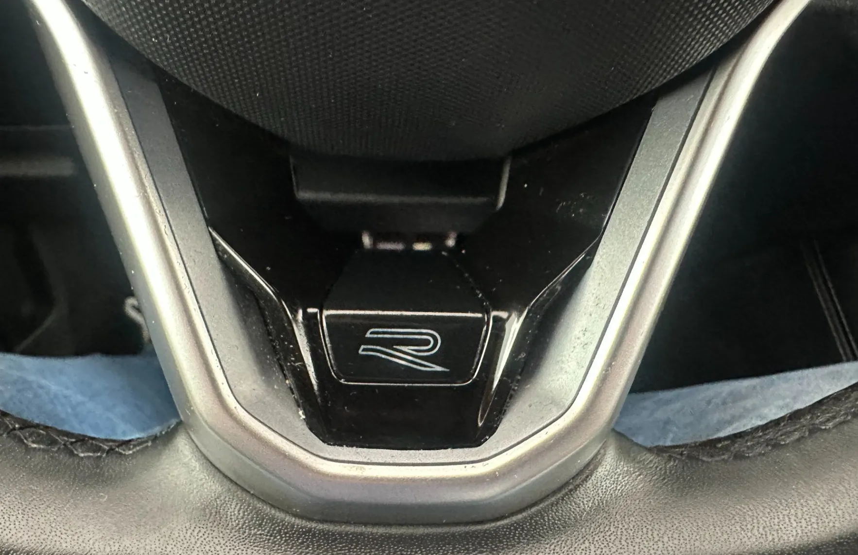 Zunanja slika - Volkswagen Tiguan - 2.0 TDI DSG R-Line 110kW.KAMERA.ACC.USNJE.LED - 11