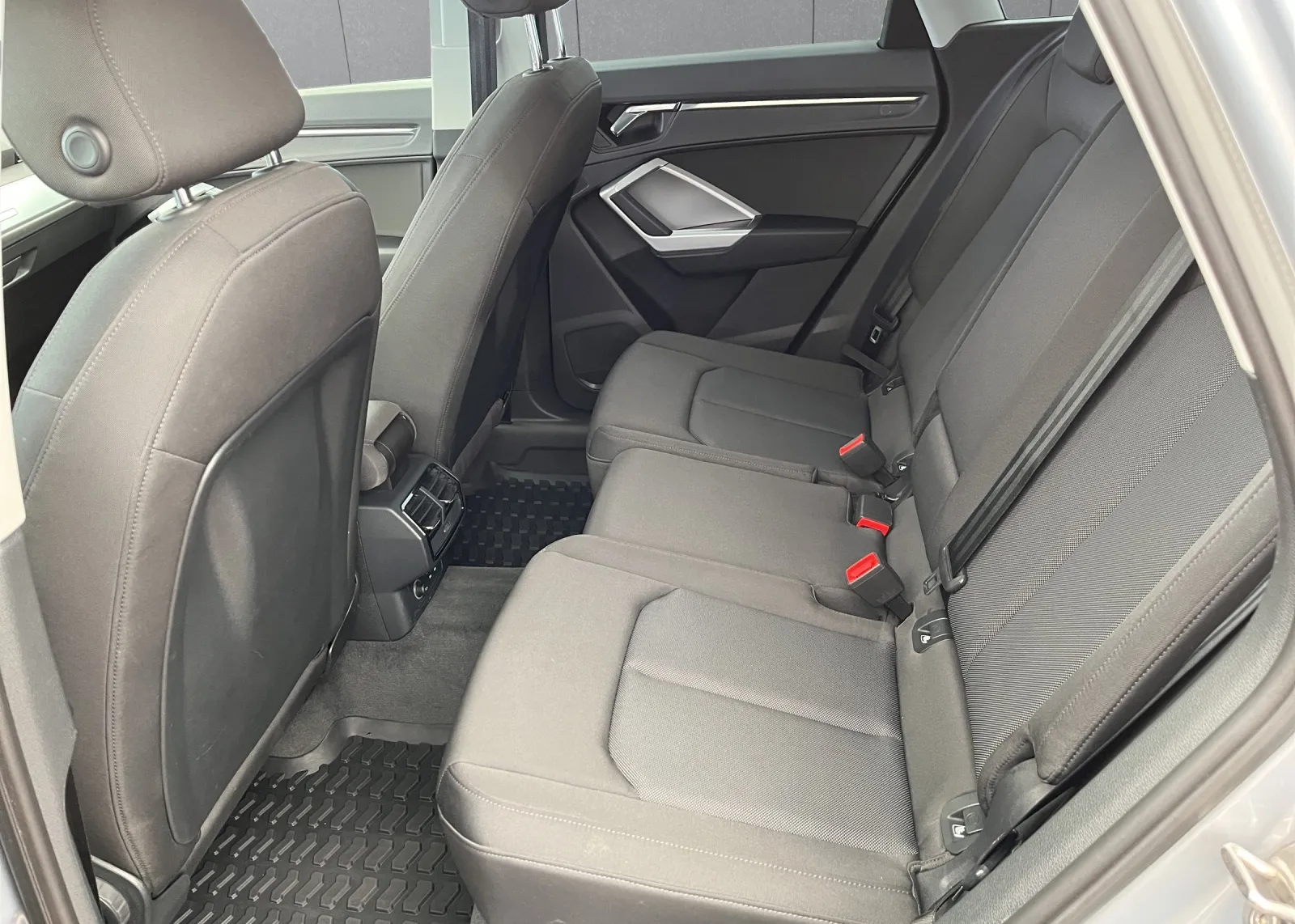 Zunanja slika - Audi Q3 - 2,0 TDI S tronic Quattro - 6