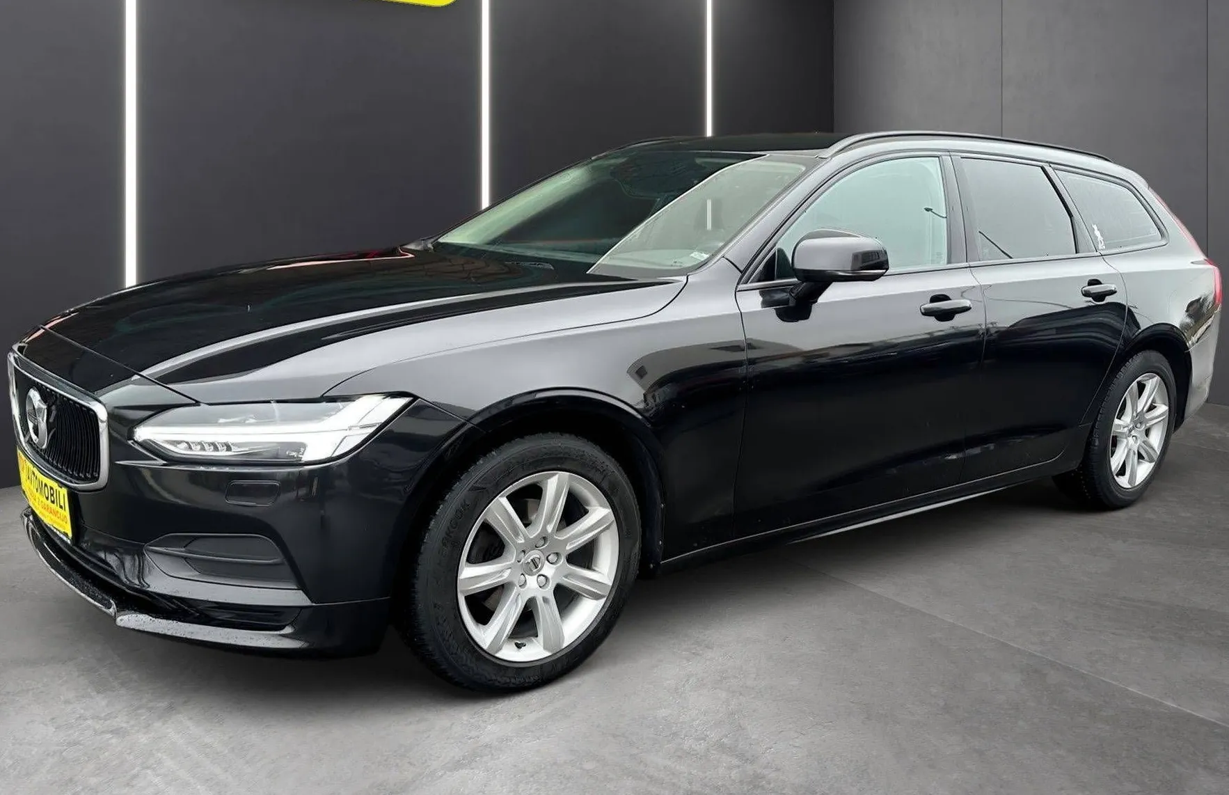 Zunanja slika - Volvo V90 - D3 FUL LED NAVI ACC GR.VOLANA IN SEDEŽEV KLJUKA .. - 3