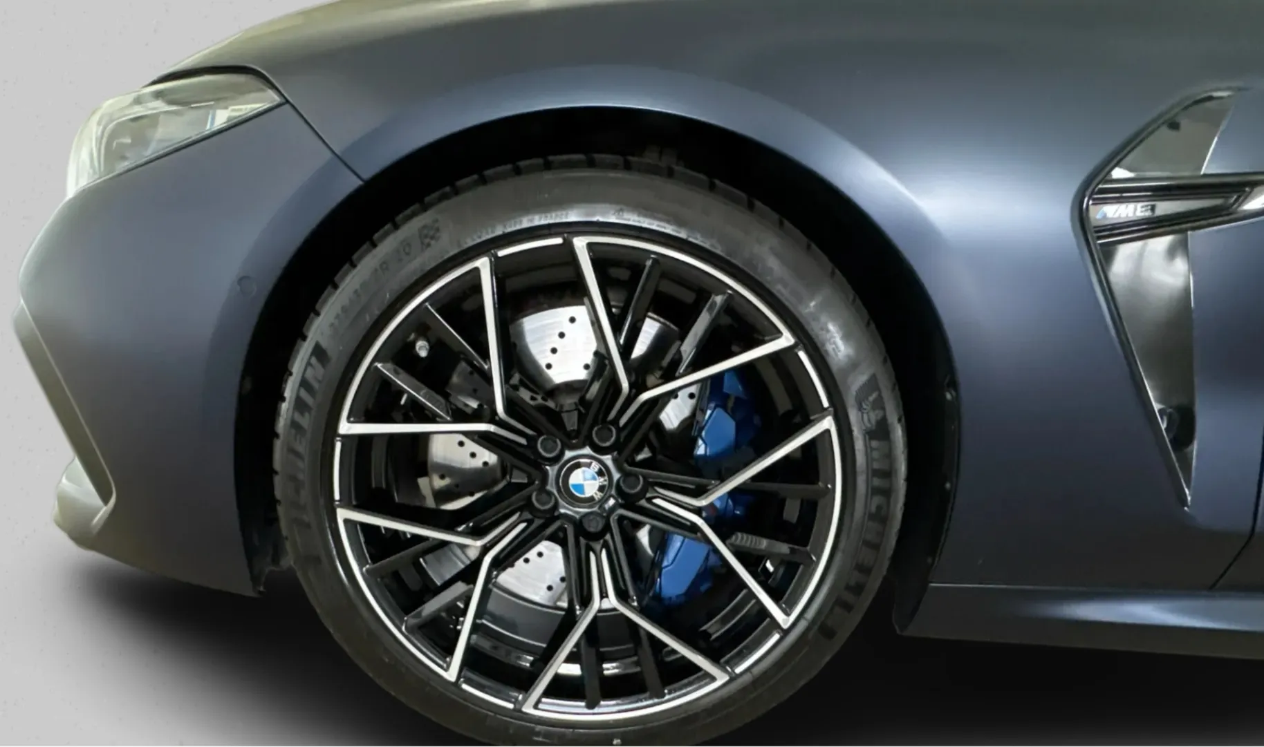 Zunanja slika - BMW Serija 8 - M8 Coupé - 4