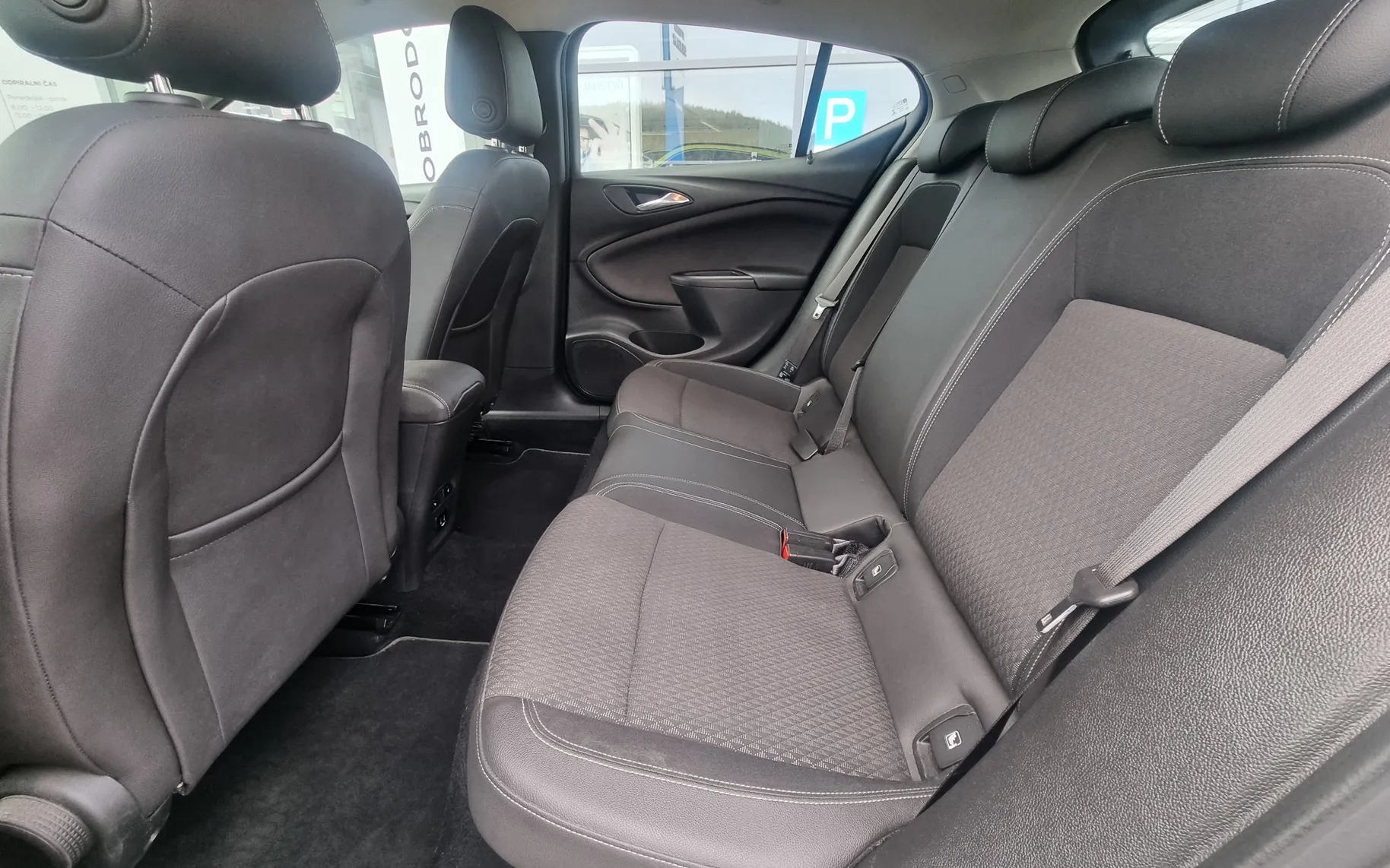 Zunanja slika - Opel Astra - 1.4 Turbo 150HP - SLOVENSKI - 2. LASTNIK - 14