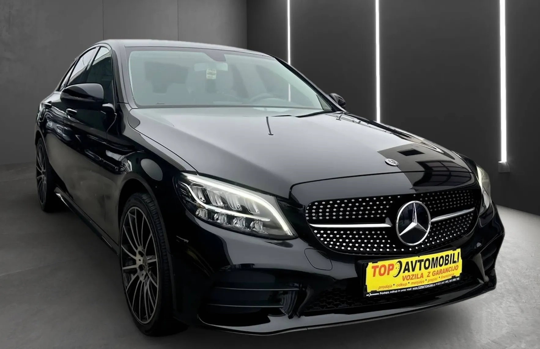 Zunanja slika - Mercedes-Benz C-Razred - C 200 AMG LINE LED DELNO USNJE NAVI KAMERA TEMPO.. - 11