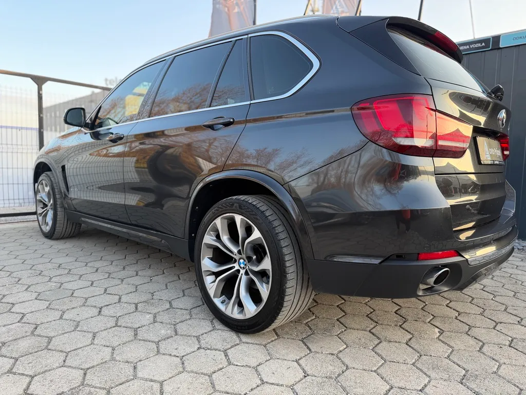 Zunanja slika - BMW X5 - serija  xDrive30d - 2