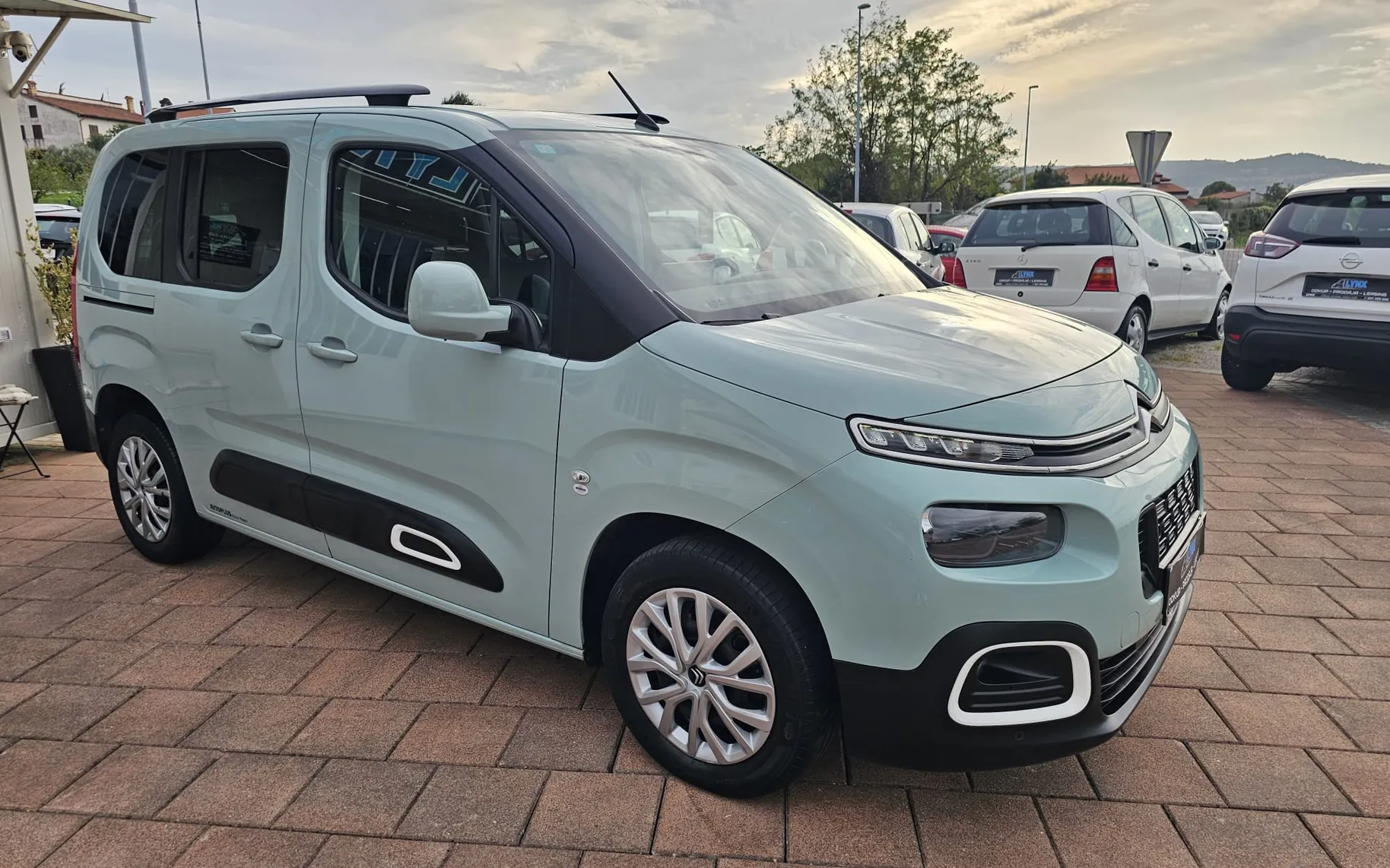 Zunanja slika - Citroën Berlingo - HDI-1.LASTNIK-KREDIT LEASING BREZ POLOGA-JAMSTVO - 8