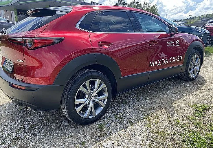 Zunanja slika - Mazda CX-30 - e-Skyactiv G140 Centre-line/DESI - 2