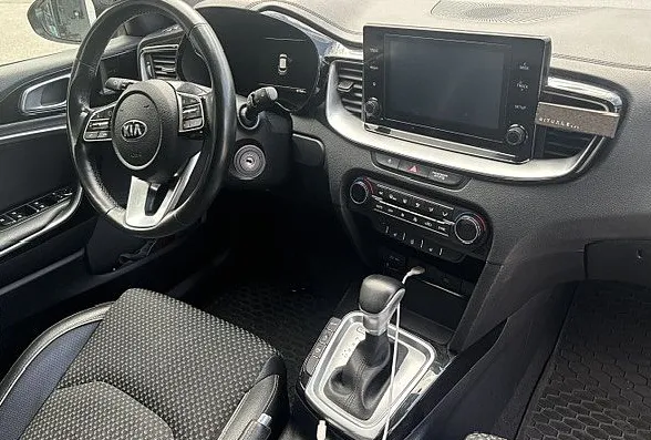 Zunanja slika - KIA XCeed - 1.5 T-GDI. EX WAY - DIGITALNI ŠTEVCI. 1.LASTNIK. . - 12