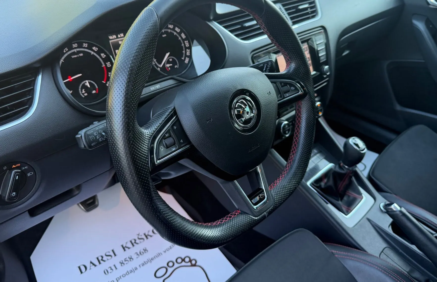 Zunanja slika - Škoda Octavia - Combi 2.0 TDI RS 184PS BI-XENON PANORAMA - 16
