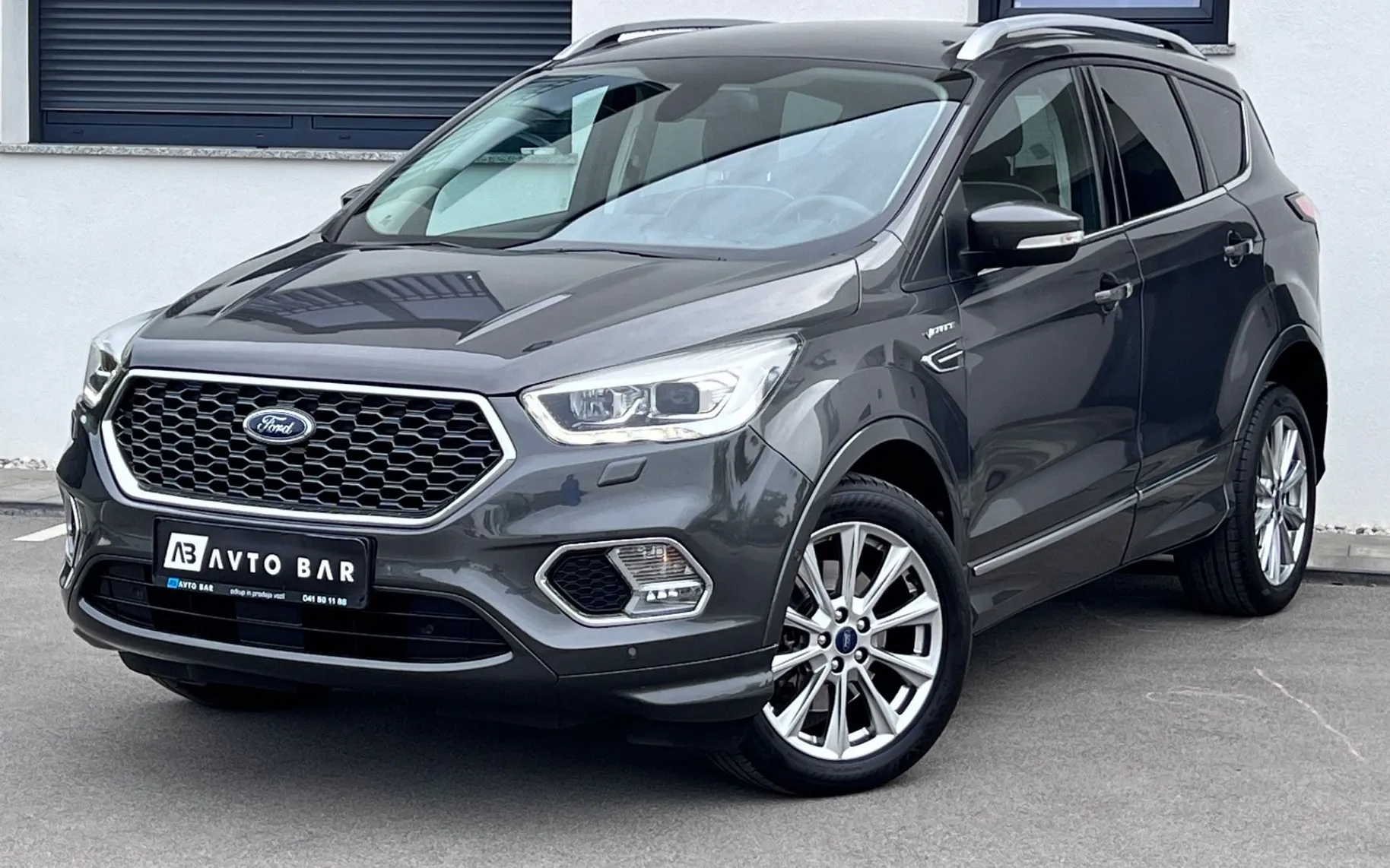 Zunanja slika - Ford Kuga - 4x4 2.0 TDCi Vignale+LED+KEYLESS+SONY+AMBI - 6