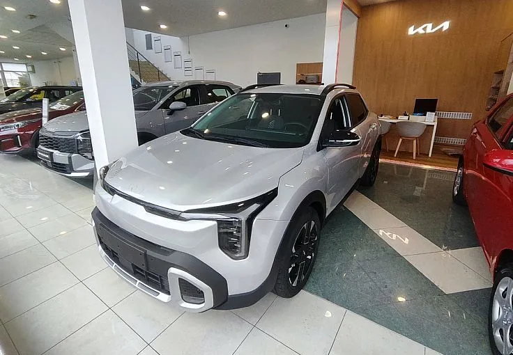 Zunanja slika - KIA Stonic - 1.0 T-GDi MHEV 84.6kW 100KM GT-Line DCT - 1