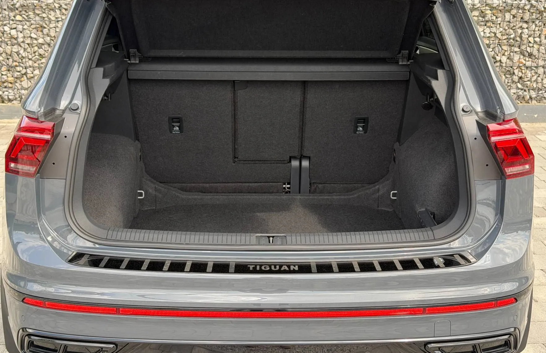 Zunanja slika - Volkswagen Tiguan - 2.0 TSI 4M R-Line DSG |HUD|KAM|PANO|IQ LIGHT|... - 18
