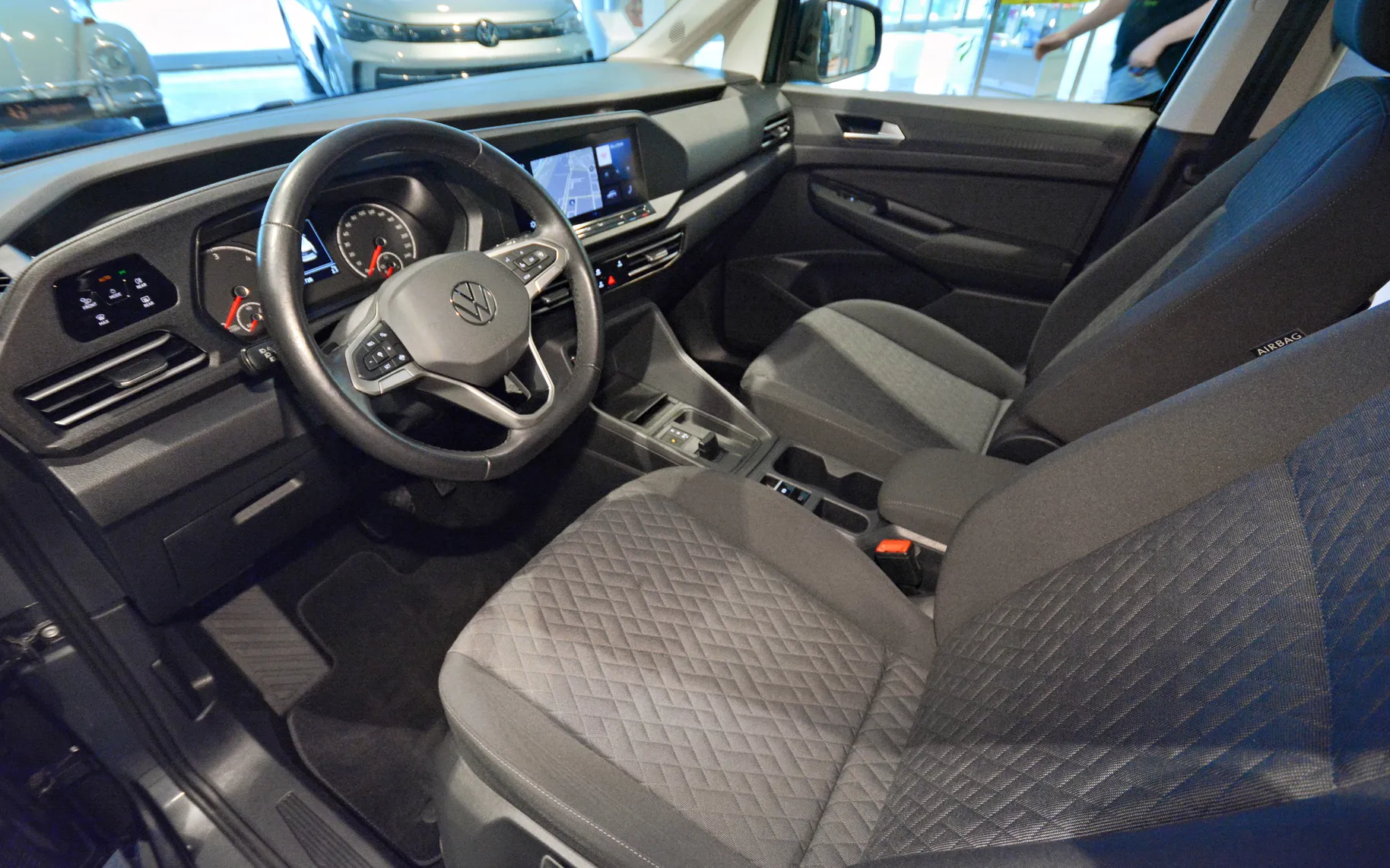 Notranja slika - Volkswagen Caddy - 2,0 TDI Highline - 9