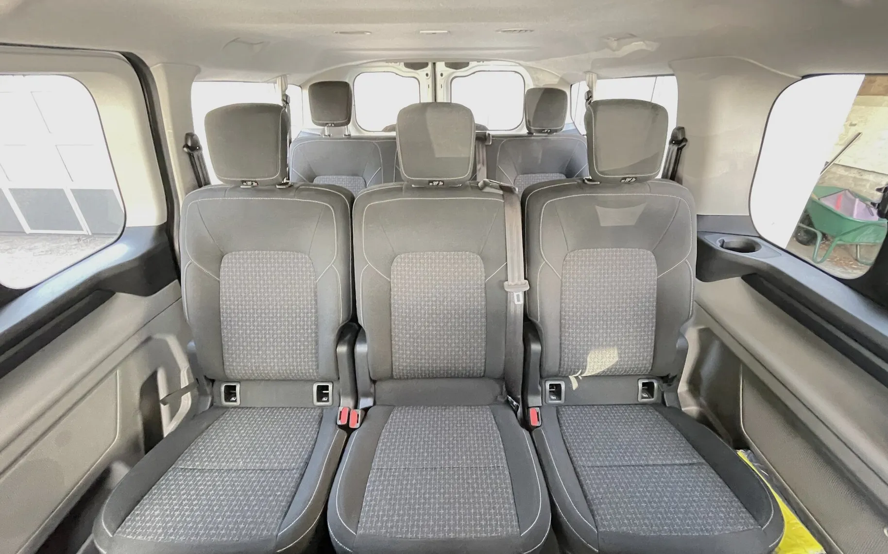 Zunanja slika - Ford Transit Custom - Kombi 320 2.0 TDCi L2H1  DMR  TREND 9 SEDEŽEV SLO - 15