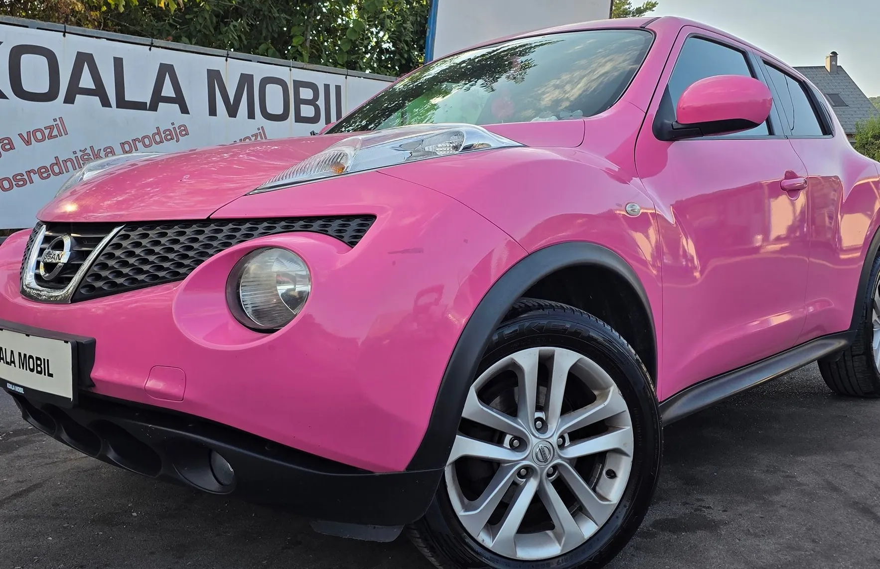 Zunanja slika - Nissan Juke - 1.5 dCi PINK PAKET KLIMA-ALU PLATIŠČA-SLOVENSKI - 1