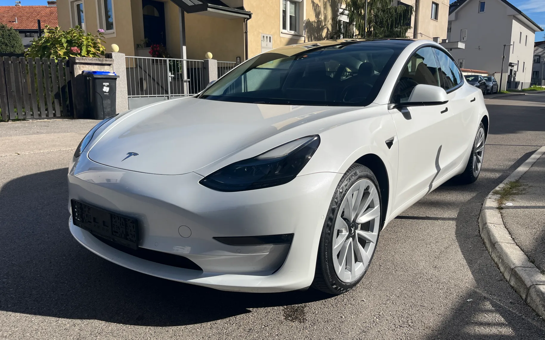 Zunanja slika - Tesla Model 3 - 3D3 / 3D7 - 2