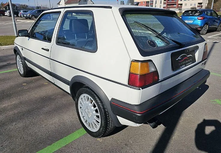 Zunanja slika - Volkswagen Golf - 1.8 16v GTI | obnovljen | certifikat oldtimerja | - 6