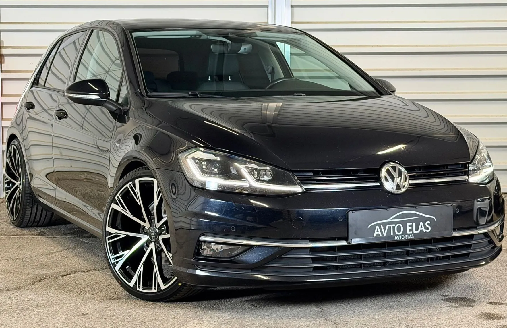 Zunanja slika - Volkswagen Golf - 2.0 TDI - DSG - MASAŽA - ACC - FULL LED - PDC - 3