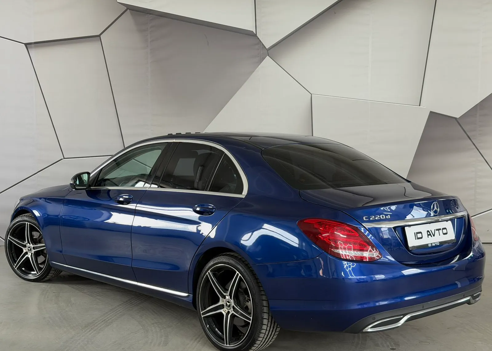 Zunanja slika - Mercedes-Benz C-Razred - C220 AUT. - 2