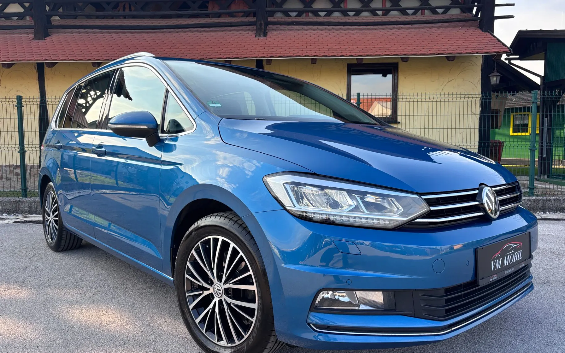 Zunanja slika - Volkswagen Touran - 2.0 TDI HIGHLINE - 3