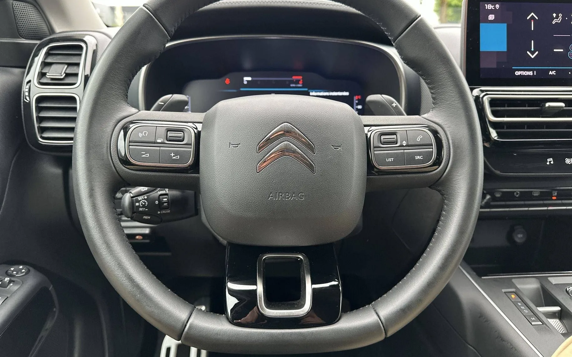 Notranja slika - Citroën C5 Aircross - PureTech 130 S S Shine Avt. - 14