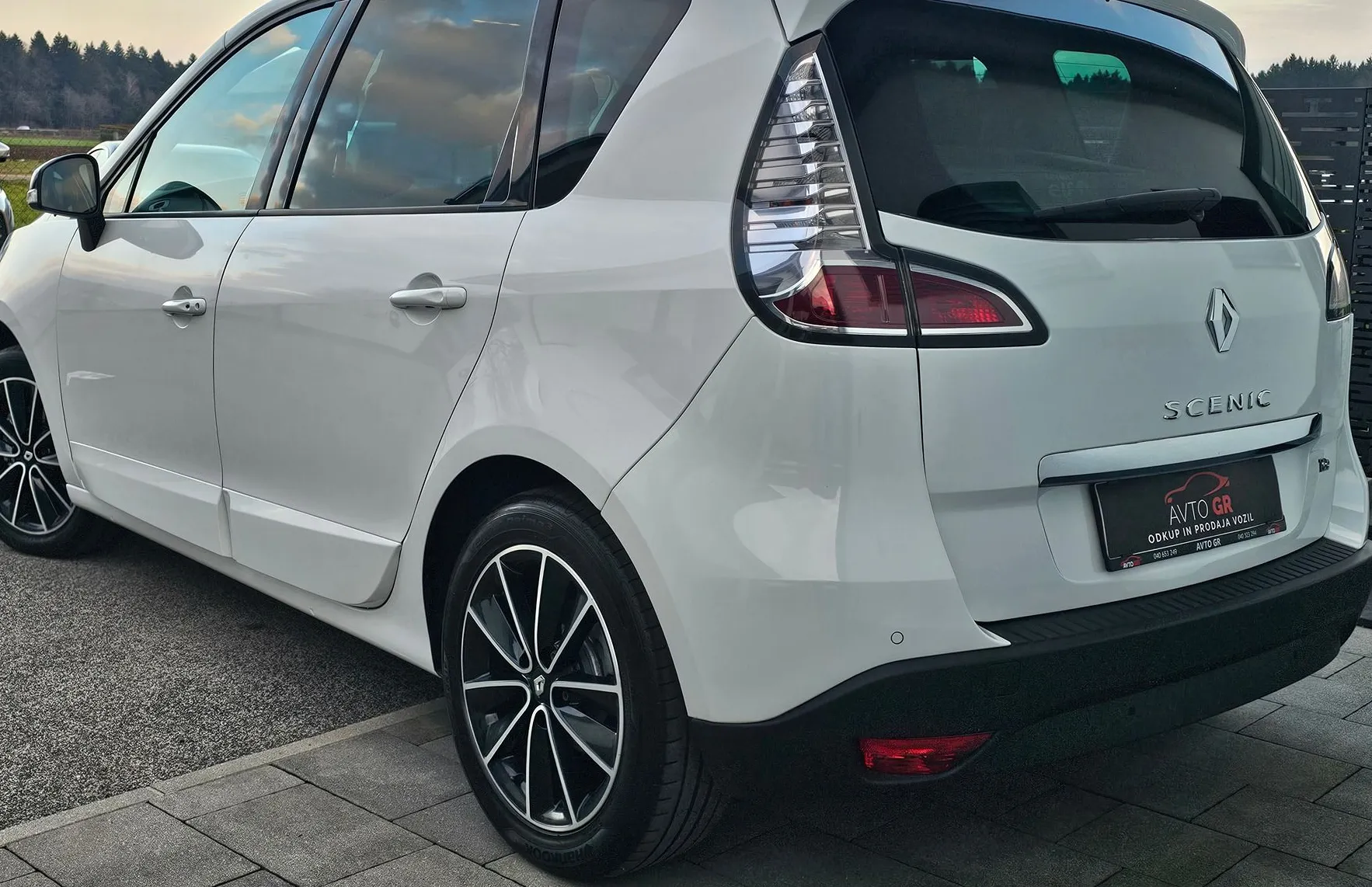Zunanja slika - Renault Scénic - Scenic 1.2 16v-BOSSE-Le 159.000km-Odličen- Tempo.- - 6