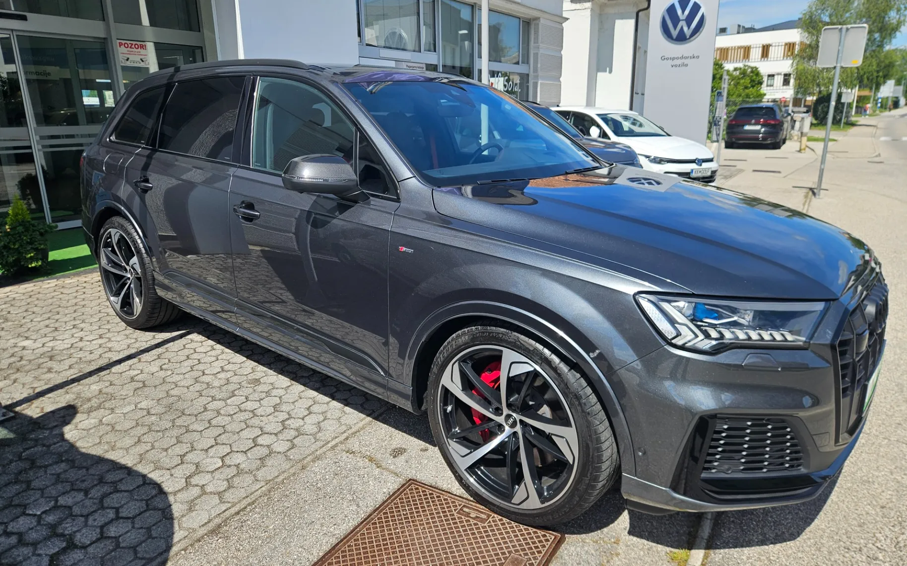 Zunanja slika - Audi Q7 - quattro 60 TFSIe S line - 2