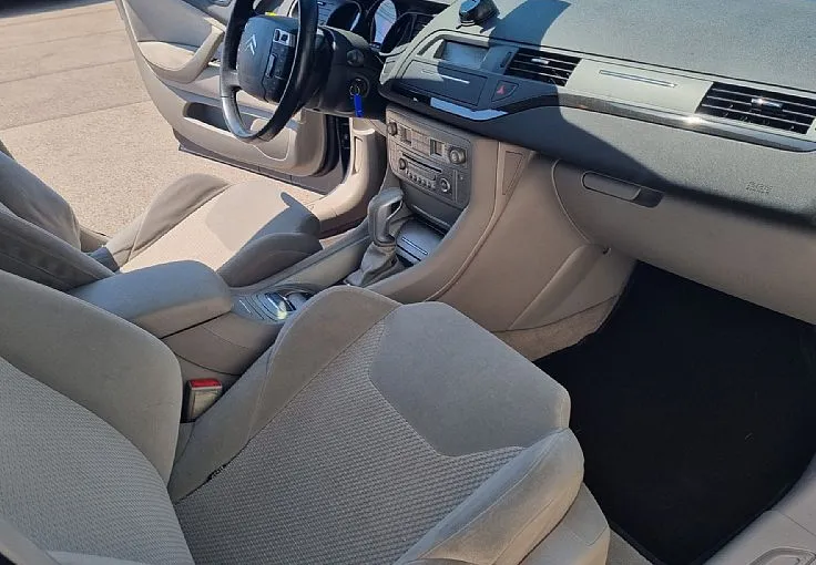 Zunanja slika - Citroën C5 - 2.0 HDi  Exclusive 1.LASTNIK. AVTOMATIK - 8