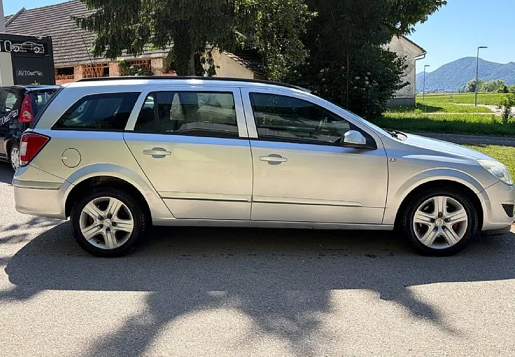 Zunanja slika - Opel Astra - Karavan 1.9 CDTI - 4
