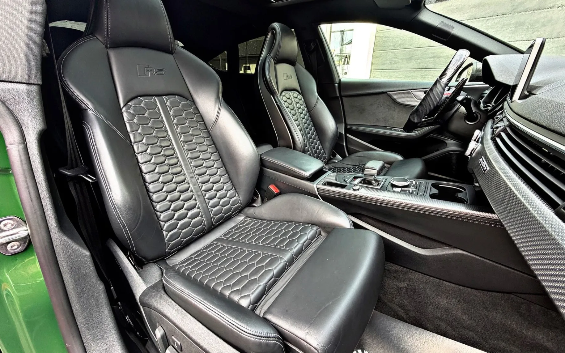 Notranja slika - Audi RS5 - SPORTBACK•QUATTRO•2.9 TFSI•PANO•LED•MASAŽA•ACC•360 - 12