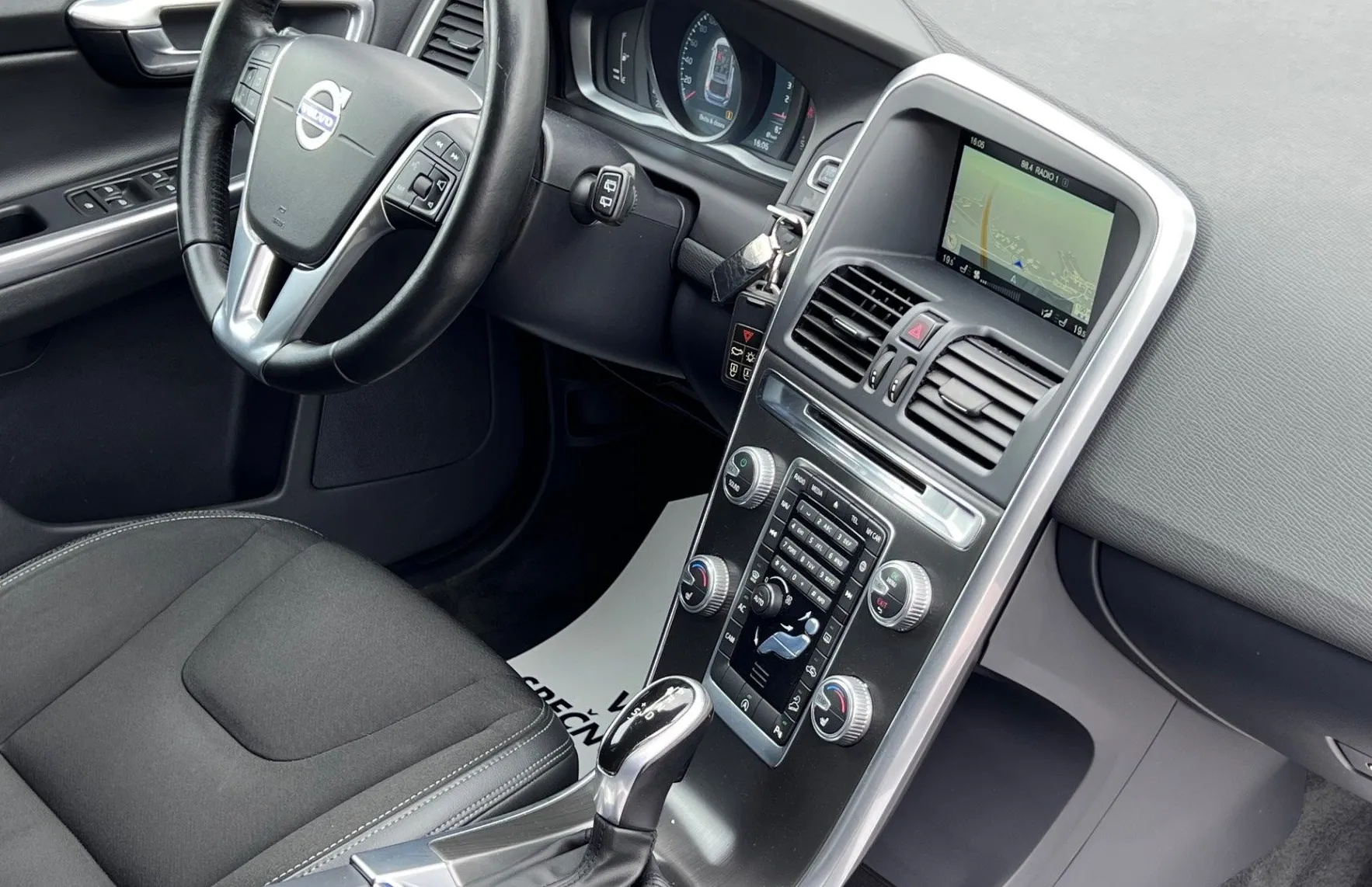 Zunanja slika - Volvo XC60 - 2.4 AWD D4+XENON+NAVI+KLJUKA... - 16