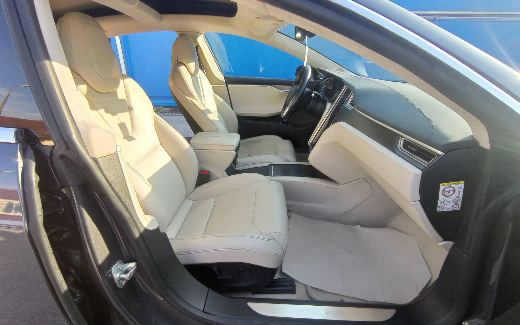 Zunanja slika - Tesla Model S - Model S - 16
