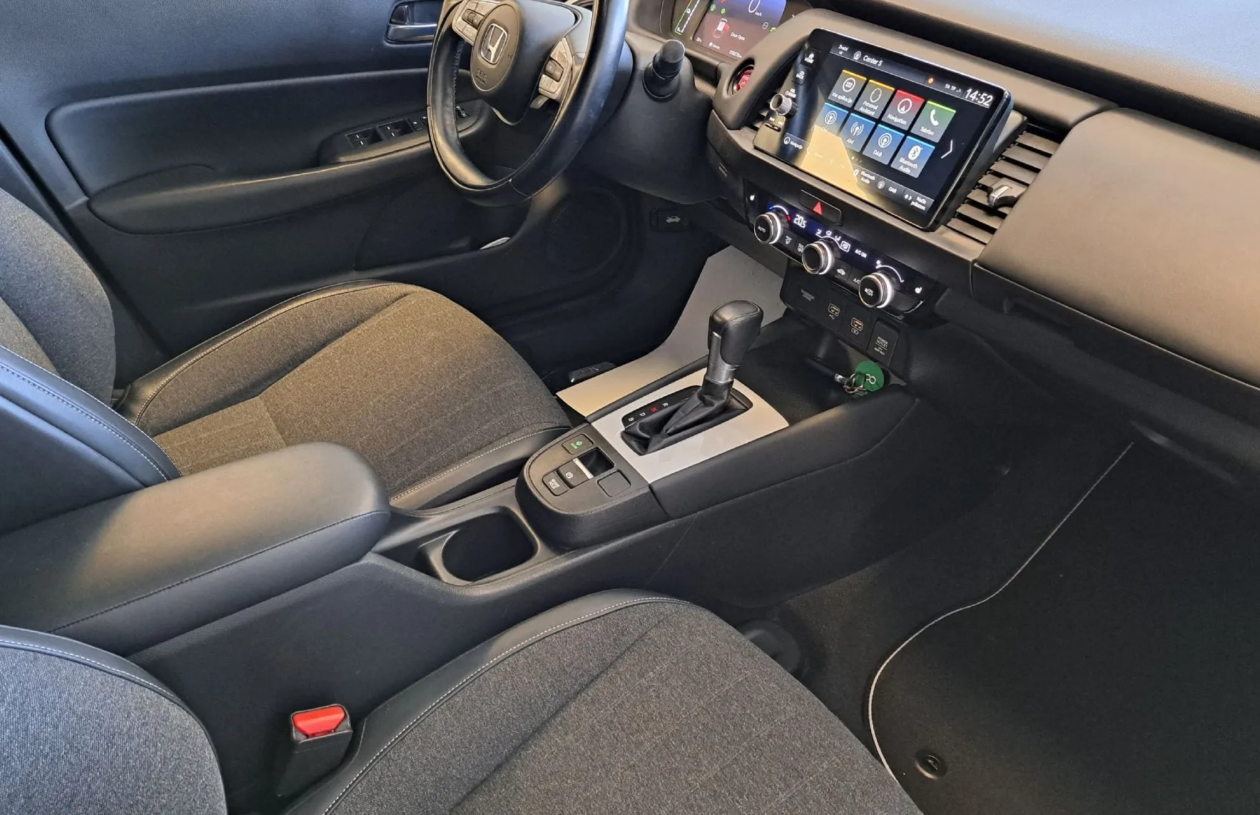 Zunanja slika - Honda Jazz - 1.5 i-MMD Hibrid Executive-1.LASTNIK-SLO- - 9