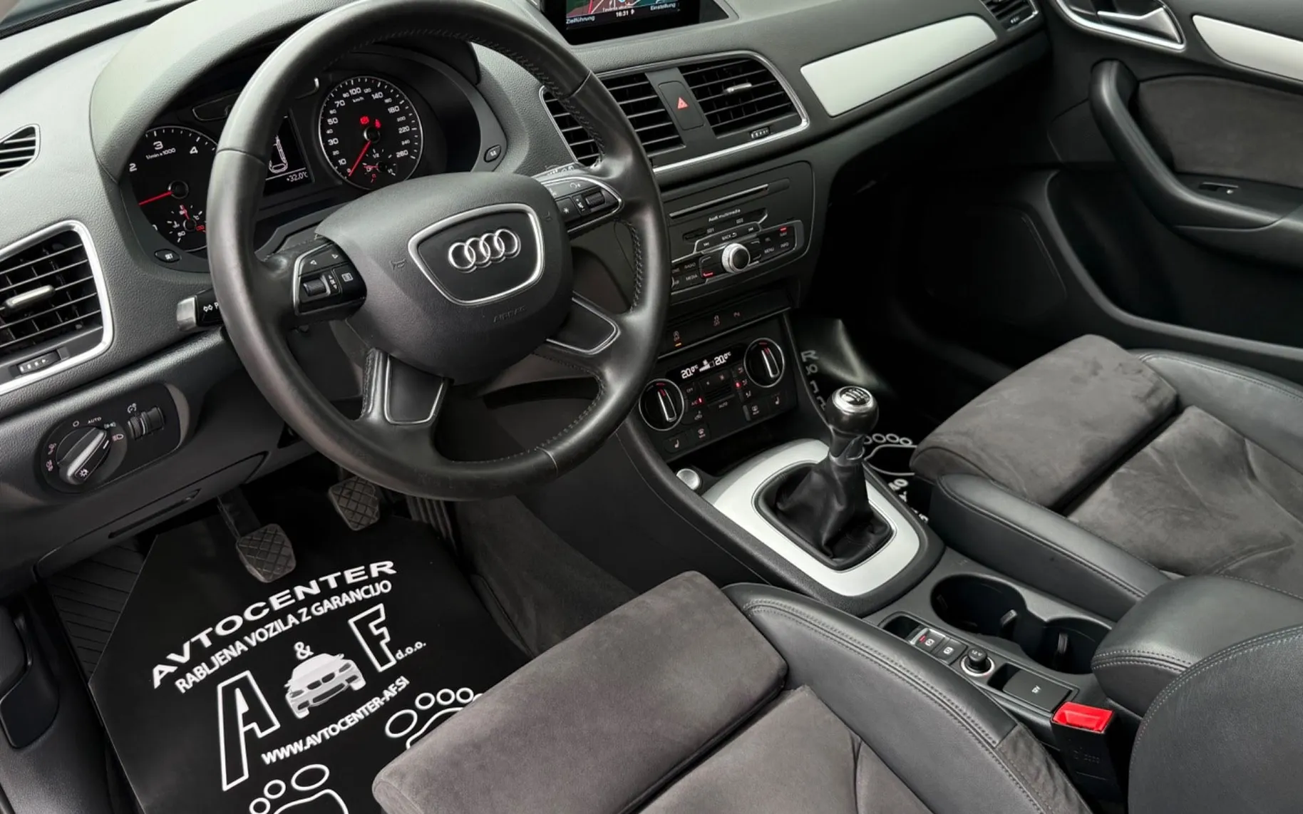 Notranja slika - Audi Q3 - 2.0 TDI-S LINE-XENON+LED-LIZING ZA TUJCE-NAVI-... - 8