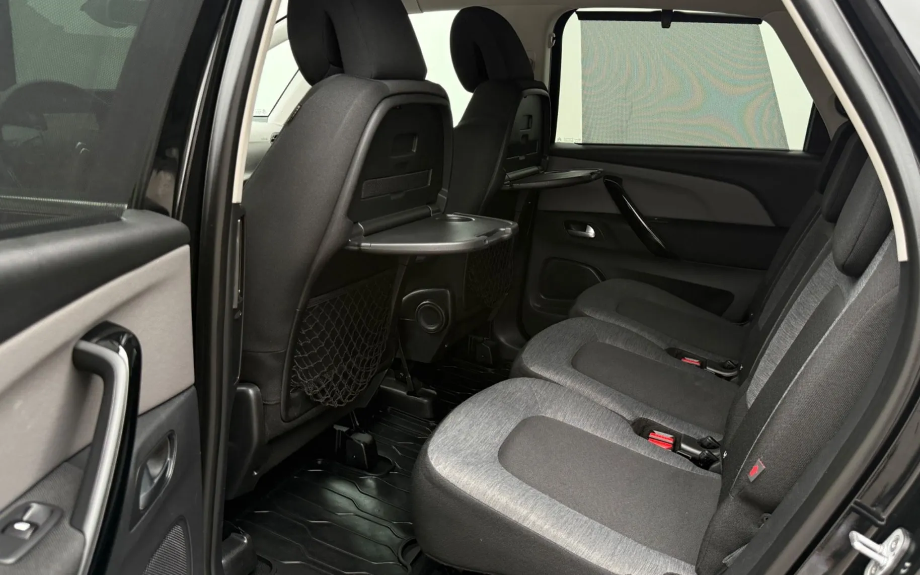 Notranja slika - Citroën C4 Picasso - 1.2-157.000km-LED-NAVI-LIZING ZA TUJCE-ODLIČEN- - 10
