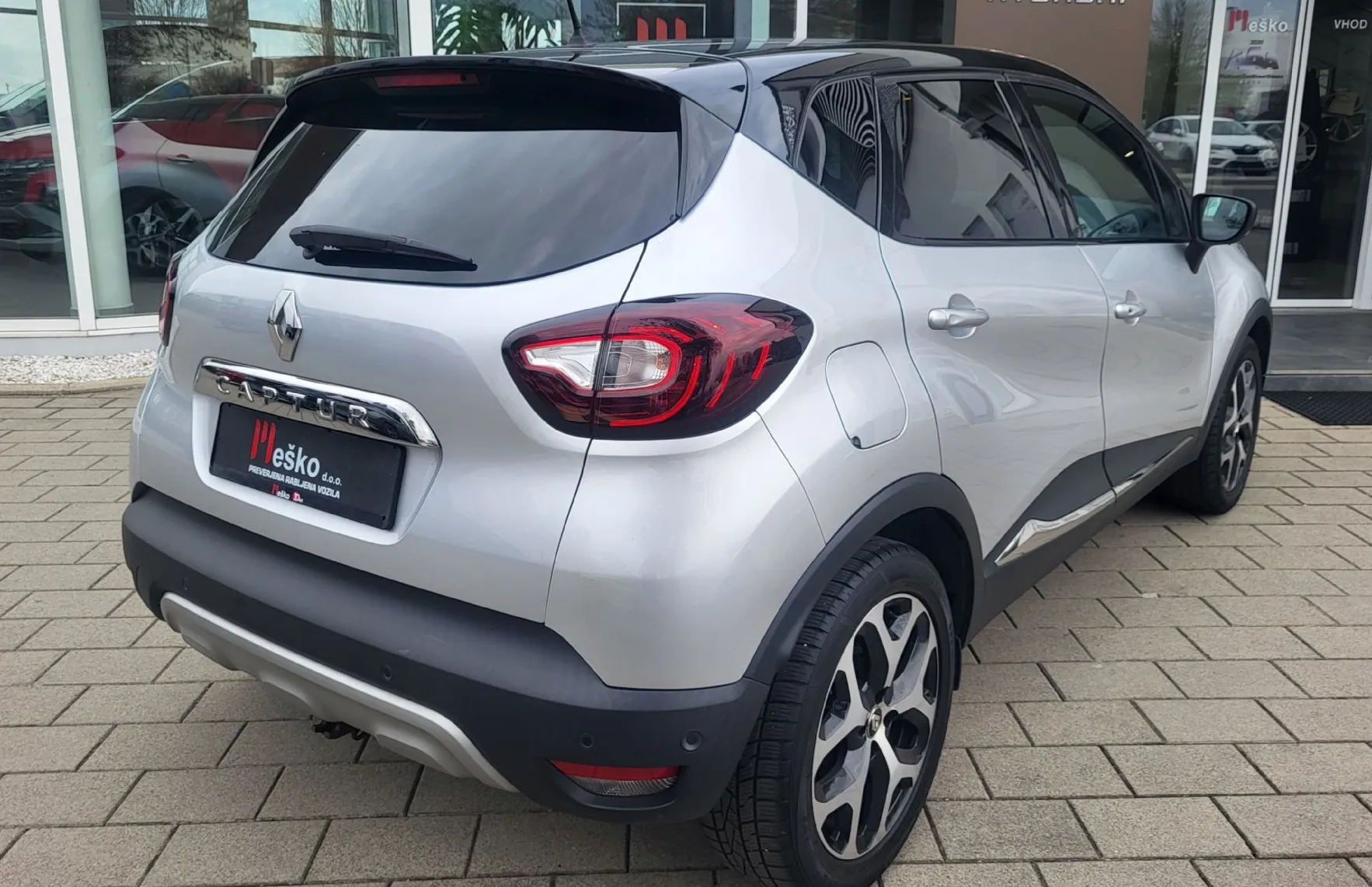 Zunanja slika - Renault Captur - Intens TCe 90 1last-navi-alu-kamera-pdc-tempom-acc - 4
