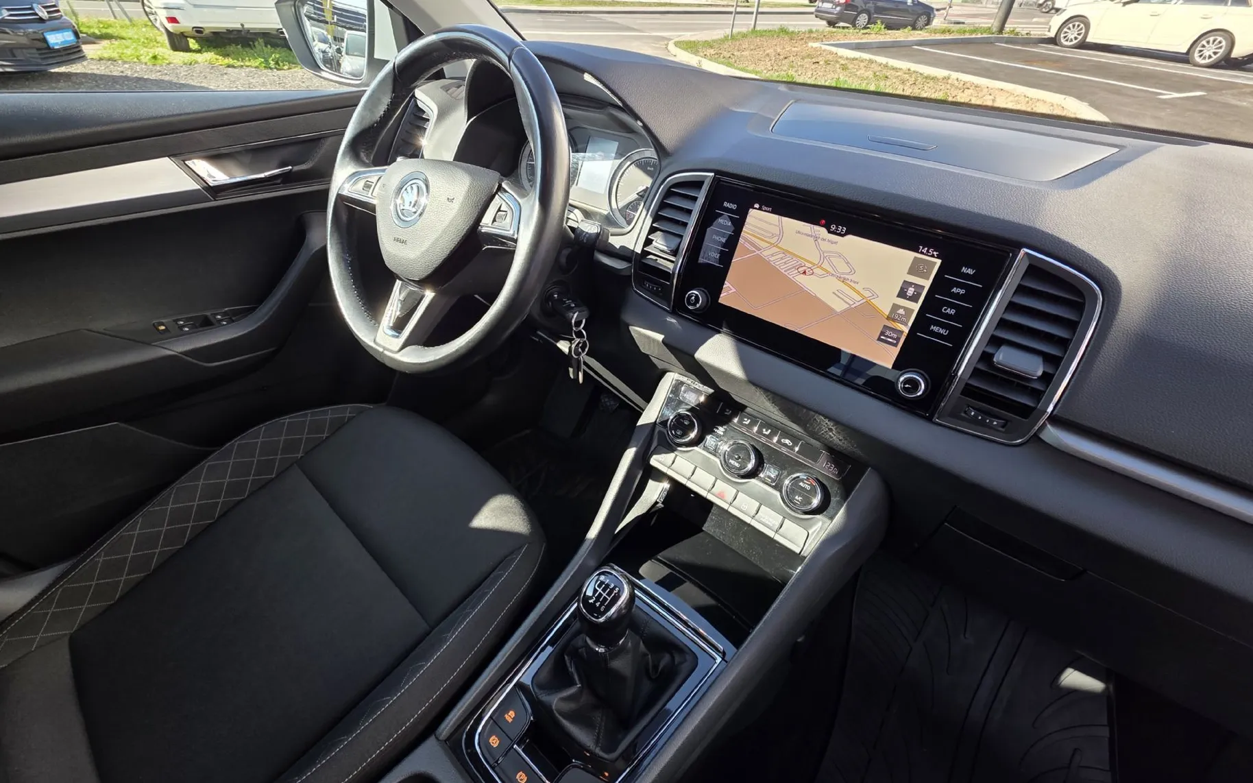 Zunanja slika - Škoda Karoq - 1.6 TDI Style.FULL LED.NAVI.HITRI KREDIT - 9
