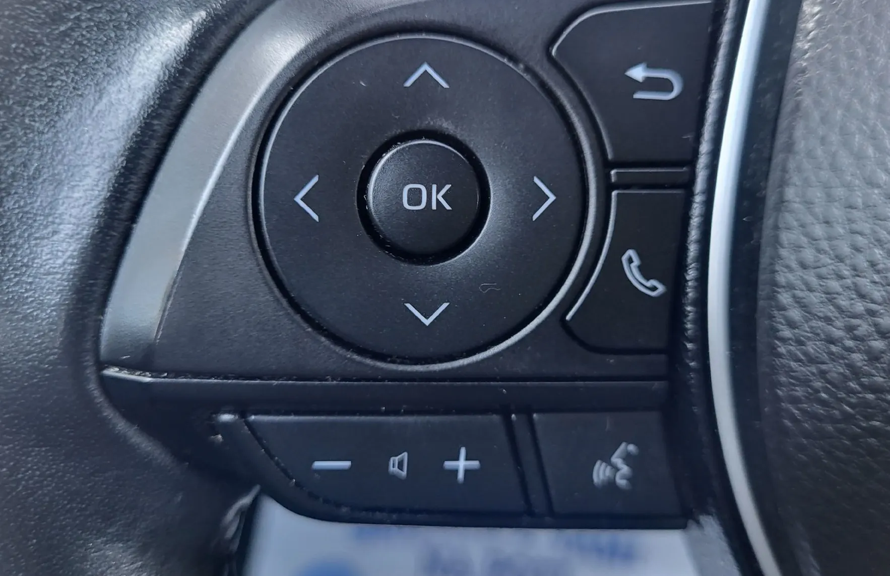 Zunanja slika - Toyota Corolla - 1.8 Hybrid 1 last-navi-alu-kamera-temp-acc-led - 9