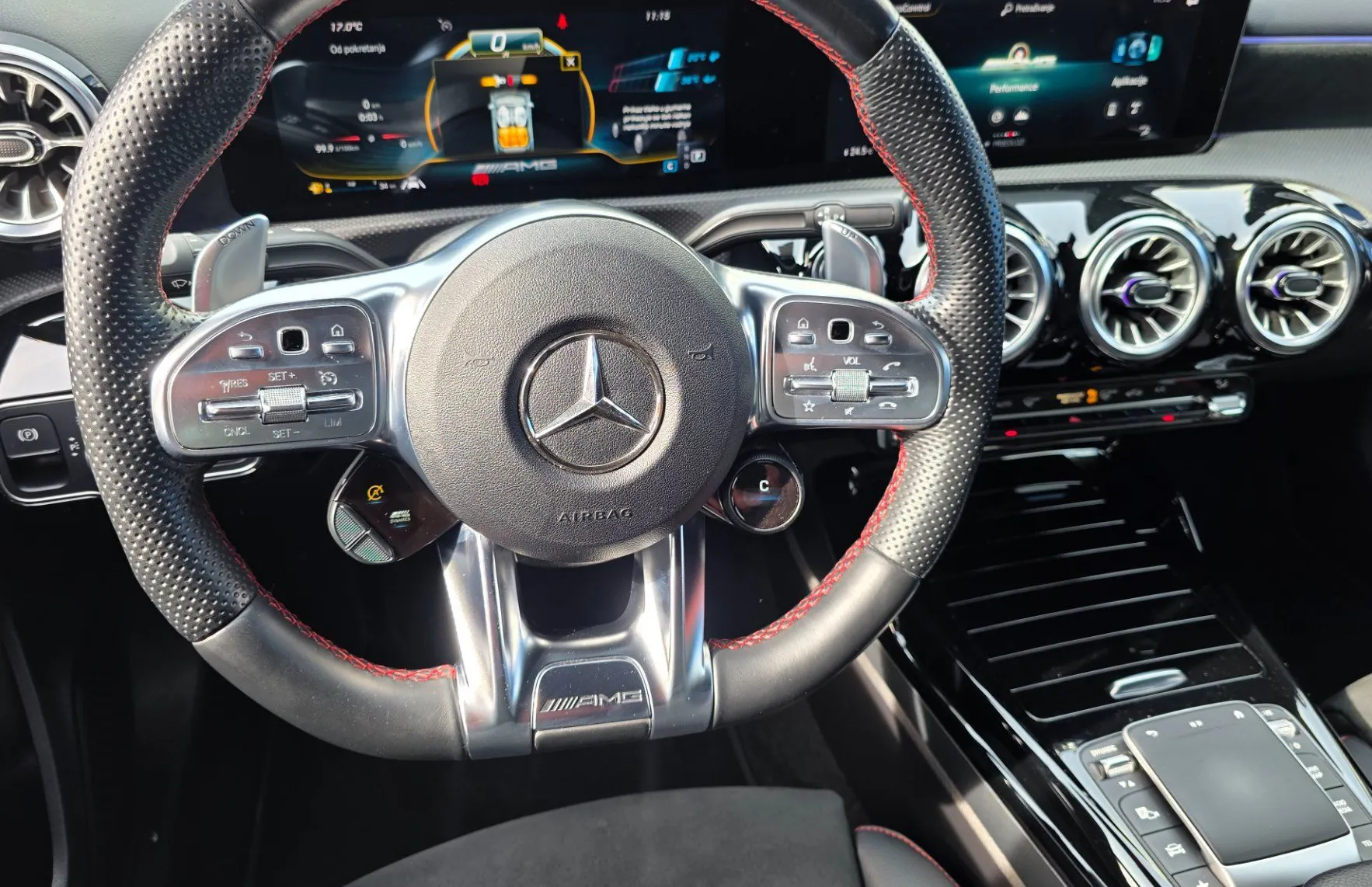 Zunanja slika - Mercedes-Benz A-Razred - A 35 AMG 4MATIC Advance Avt. SLO. beri opombe - 10