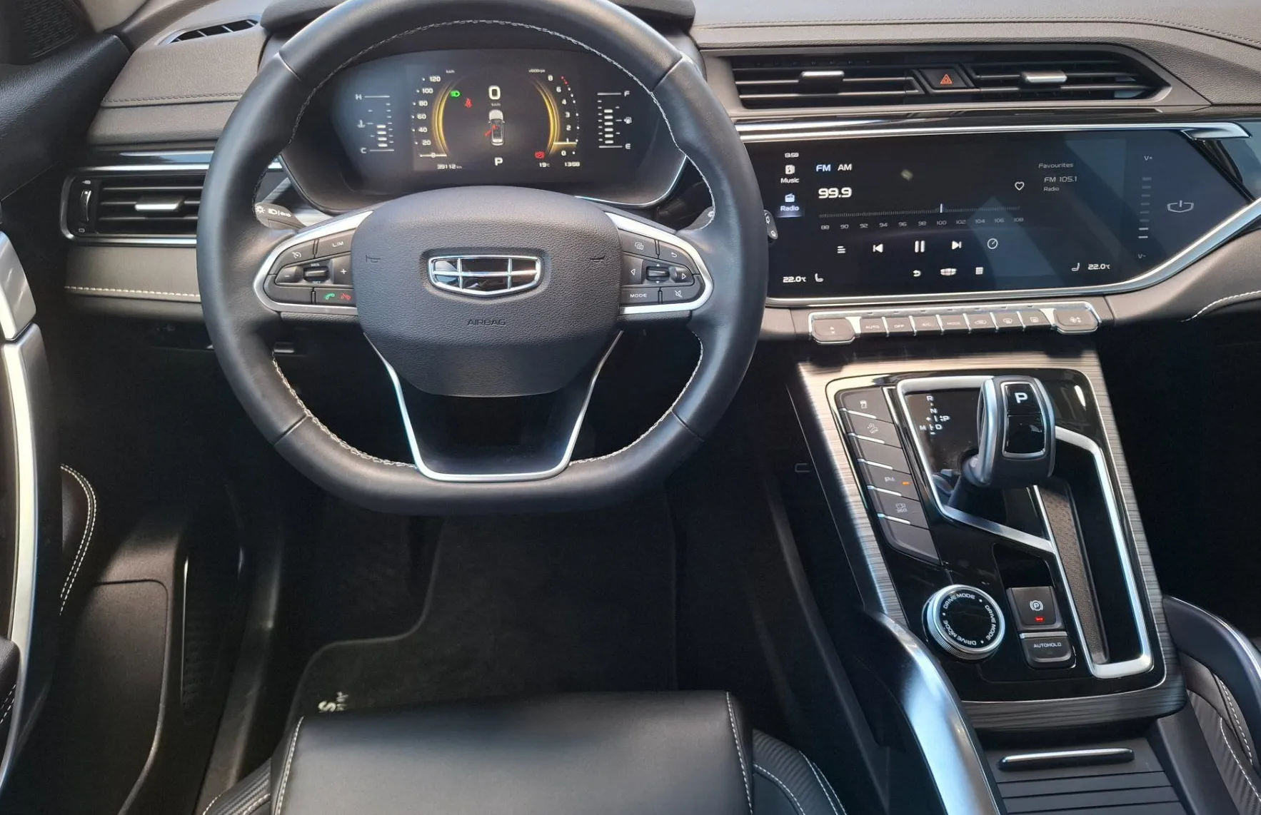 Zunanja slika - Geely Atlas Pro - 1.5 LUXURY 2WD - 1. LASTNIK - POTRJENA SERVISNA... - 11