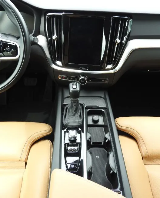 Zunanja slika - Volvo V60 Cross Country - D4 AWD AUT Momentum Pro - 12